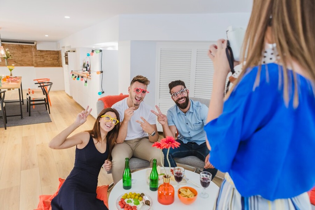 Hosting Housewarming Party Games To Bring Friends Together