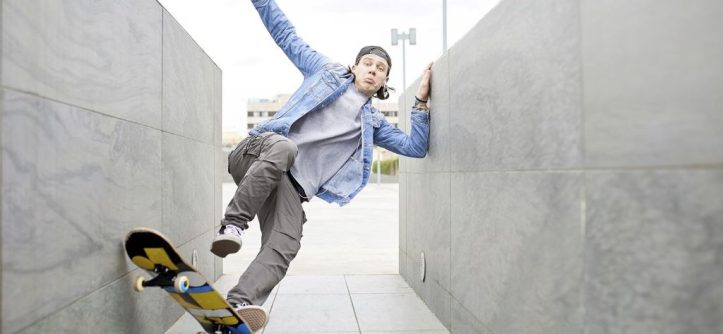 Why front foot keeps slipping off the skateboard after